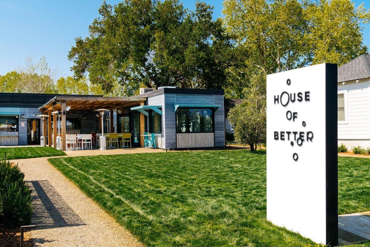 Dr Wilkinsons Backyard Resort And Mineral Springs A Member Of Design Hotels 卡利斯托加 外观 照片